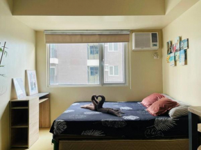 * *E2 Oasis in the City
